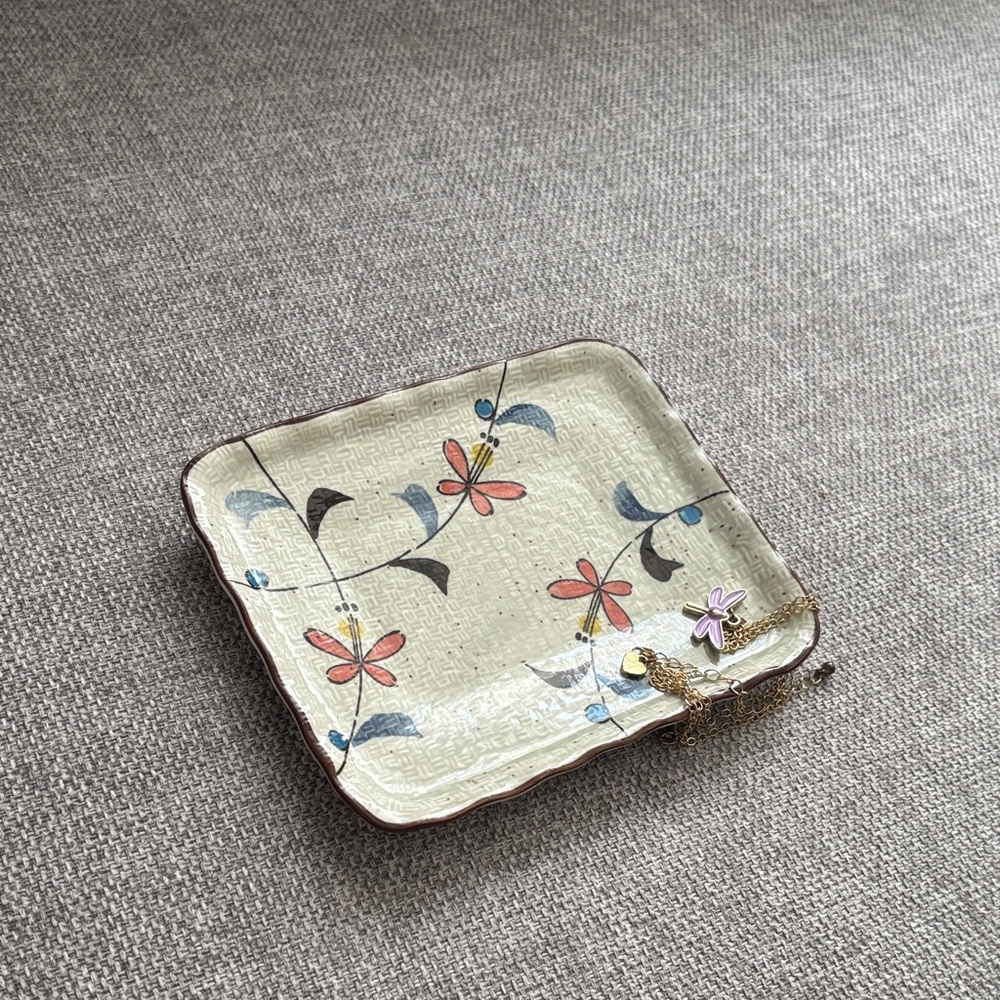Charming Floral Design Rectangular Plate - Picture 3 of 4